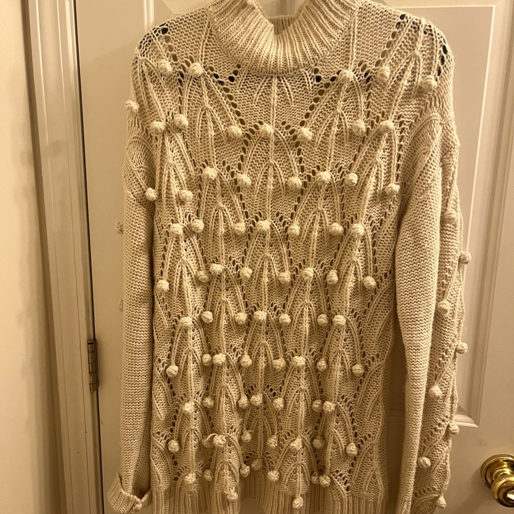 Pom Pom sweater